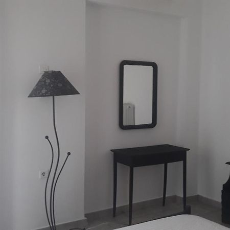 Central Apartments Eretria Eksteriør bilde