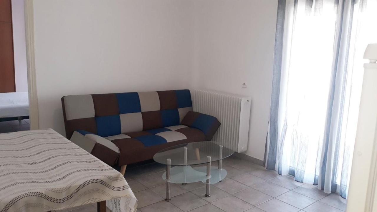 Central Apartments Eretria Eksteriør bilde