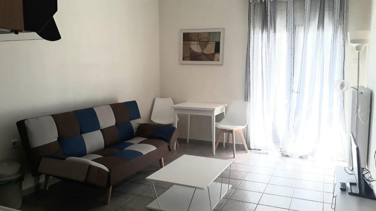 Central Apartments Eretria Eksteriør bilde